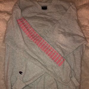 AUTHENTIC Kylie sweatshirt